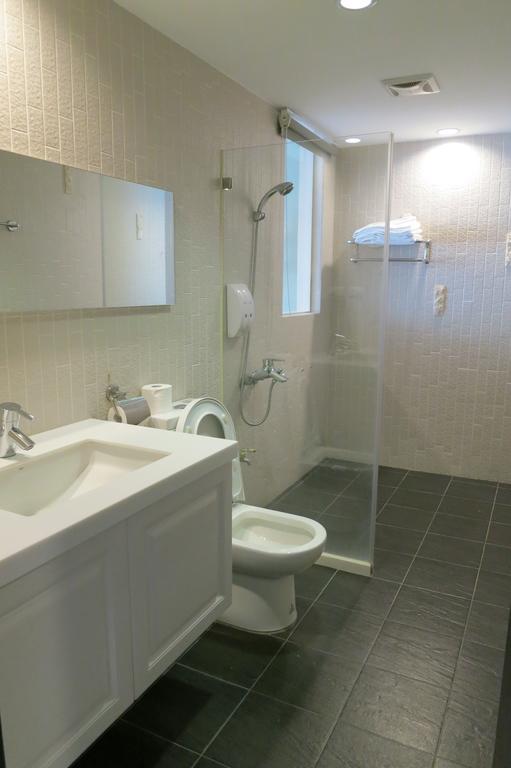 茶源旅店-潭暉魚池館 Apartamento Yuchi Exterior foto